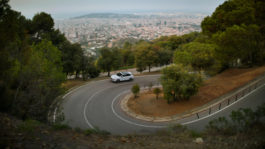 2024 Porsche Cayenne S E-Hybrid 登场！混动系统最大输出功率519 PS、750 Nm，4.7秒破百，90公里纯电续航 233937