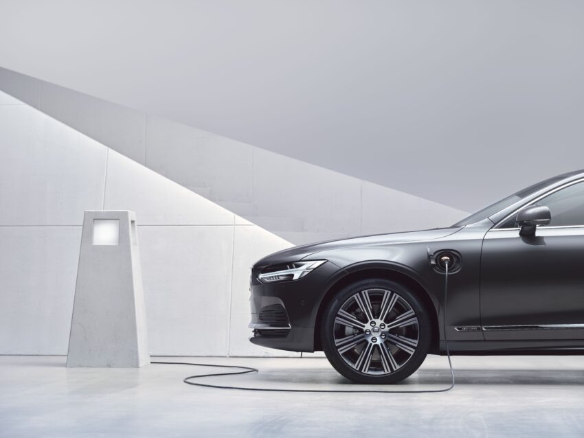 本地 Volvo XC90, XC60, S90, S60 和 V60 皆迎来2024年式产品小更新, PHEV充电效率提高至6.4kW, 电池容量加大 233152