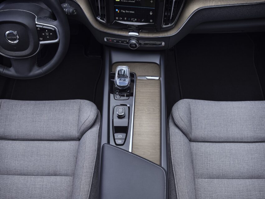 本地 Volvo XC90, XC60, S90, S60 和 V60 皆迎来2024年式产品小更新, PHEV充电效率提高至6.4kW, 电池容量加大 233168