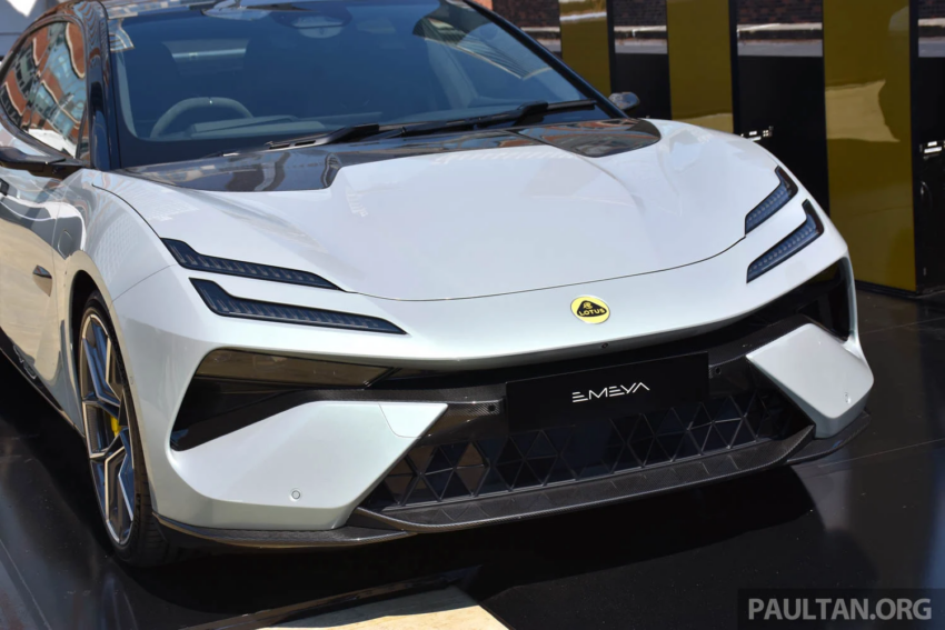 定位 Hyper GT，四门电动跑房 Lotus Emeya 全球首发登场！可输出905 hp、985 Nm，2.78秒破百；600公里续航 232982