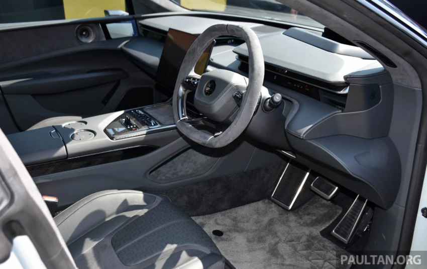 定位 Hyper GT，四门电动跑房 Lotus Emeya 全球首发登场！可输出905 hp、985 Nm，2.78秒破百；600公里续航 232987