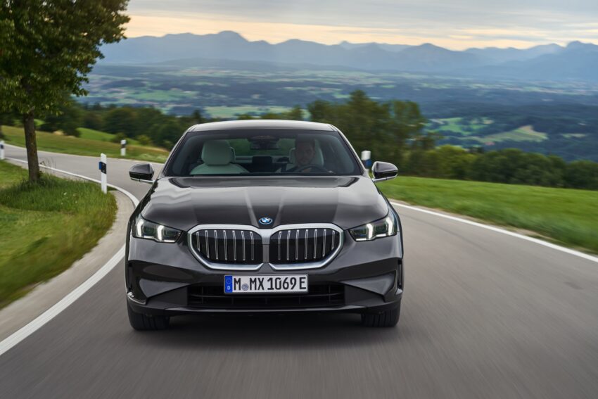 2024 BMW 530e 与 550e xDrive 大改款发布, 油电版PHEV, 电池容量更大, 纯电续航里程更长, 科技更精进 234227