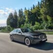 2024 BMW 530e 与 550e xDrive 大改款发布, 油电版PHEV, 电池容量更大, 纯电续航里程更长, 科技更精进