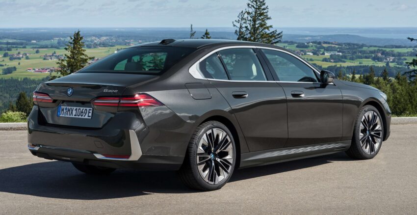 2024 BMW 530e 与 550e xDrive 大改款发布, 油电版PHEV, 电池容量更大, 纯电续航里程更长, 科技更精进 234243
