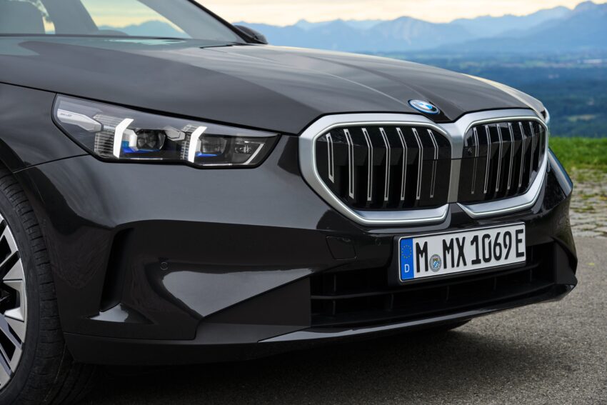 2024 BMW 530e 与 550e xDrive 大改款发布, 油电版PHEV, 电池容量更大, 纯电续航里程更长, 科技更精进 234255