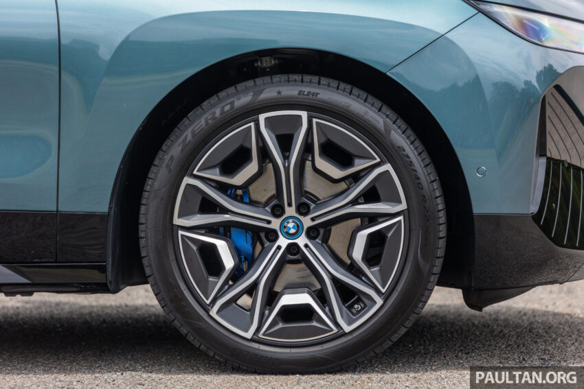 试驾：BMW iX xDrive50 Sport！简约但不简单的纯电旗舰 237962