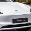 “阳春版” Tesla Model 3 入门款率先于墨西哥推出！搭载布料座椅、采用纯白色氛围灯、弃后座屏幕，便宜4,000美元