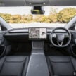 “阳春版” Tesla Model 3 入门款率先于墨西哥推出！搭载布料座椅、采用纯白色氛围灯、弃后座屏幕，便宜4,000美元