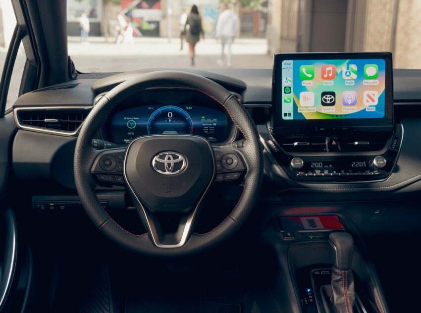 欧规版 Toyota Corolla 将加入手机钥匙功能, 需每年付费 235556