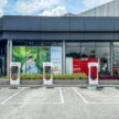 柔州首个 Tesla 超级充电站于 Iskandar Puteri 落成！四个充电桩，电能输出功率高达250 kW，每度电收费RM0.63
