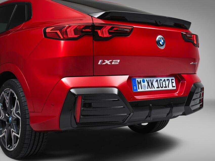 2024 BMW X2、电动版 iX2 官图发布！东京车展首发亮相 235304