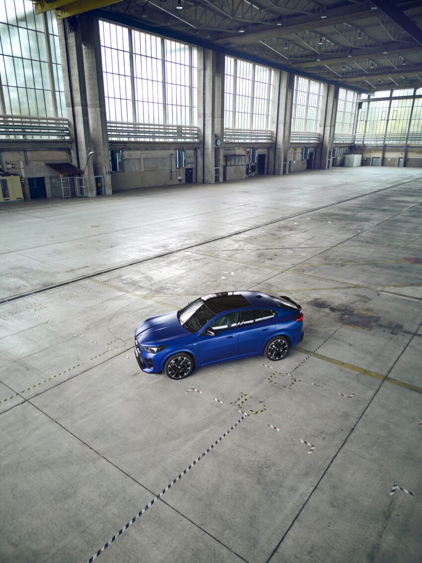 2024 BMW X2、电动版 iX2 官图发布！东京车展首发亮相 235226