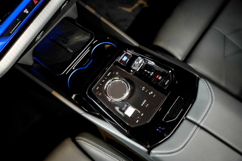 2024 BMW i5 eDrive40 纯电四门房车本地上市, 售价42万 238491