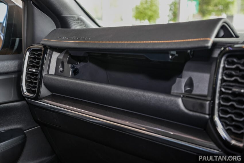 2023 Ford Everest Wildtrak 顶规版新车实拍, 要价33.9万 240427