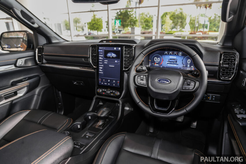 2023 Ford Everest Wildtrak 顶规版新车实拍, 要价33.9万 240431