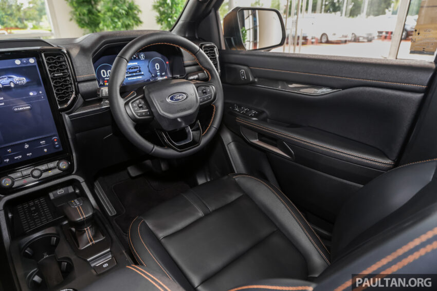 2023 Ford Everest Wildtrak 顶规版新车实拍, 要价33.9万 240432