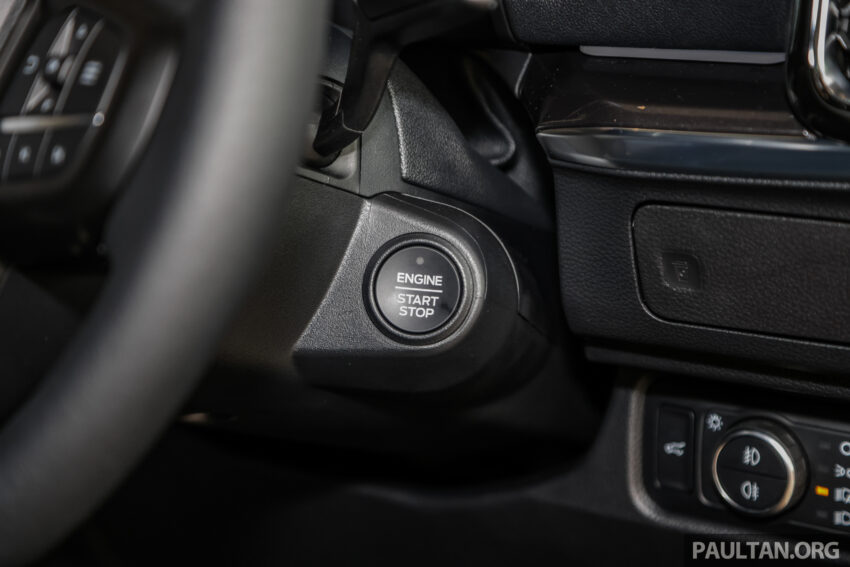 2023 Ford Everest Wildtrak 顶规版新车实拍, 要价33.9万 240444