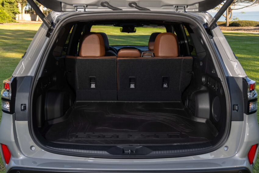 第六代大改款 Subaru Forester 美国首发, 搭载11.6寸直屏 240153