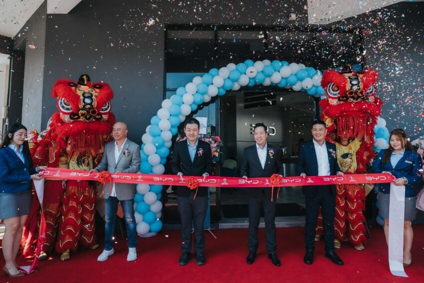 BYD 比亚迪扩张据点, 布城与怡保开设销售与服务据点 238164