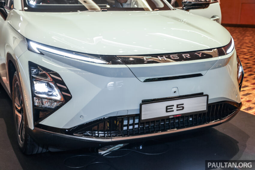 Chery Omoda E5 纯电SUV本地预览, 201马力340扭力, 续航里程430公里, 30分钟充电至80%, 或在明年3月本地发表 241231