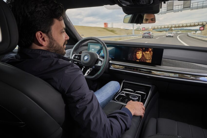 BMW 7 系列，包括 i7 电动车获 Personal Pilot L3 级别自动驾驶系统！支持最高60 km/h全自动驾驶，德国率先推出 239880