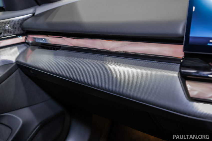 2024 BMW i5 eDrive40 纯电四门房车本地上市, 售价42万 238776