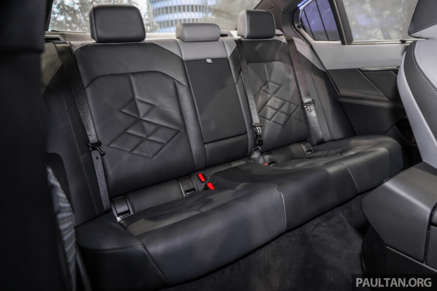 2024 BMW i5 eDrive40 纯电四门房车本地上市, 售价42万 238796