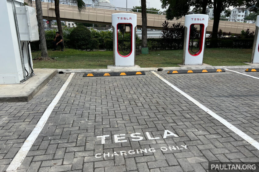 Sunway Pyramid Tesla 户外超级充电站启用, 拥有四个充电桩, 最高250kWh, RM1.25/kWh, 每分钟闲置收费RM4 238180