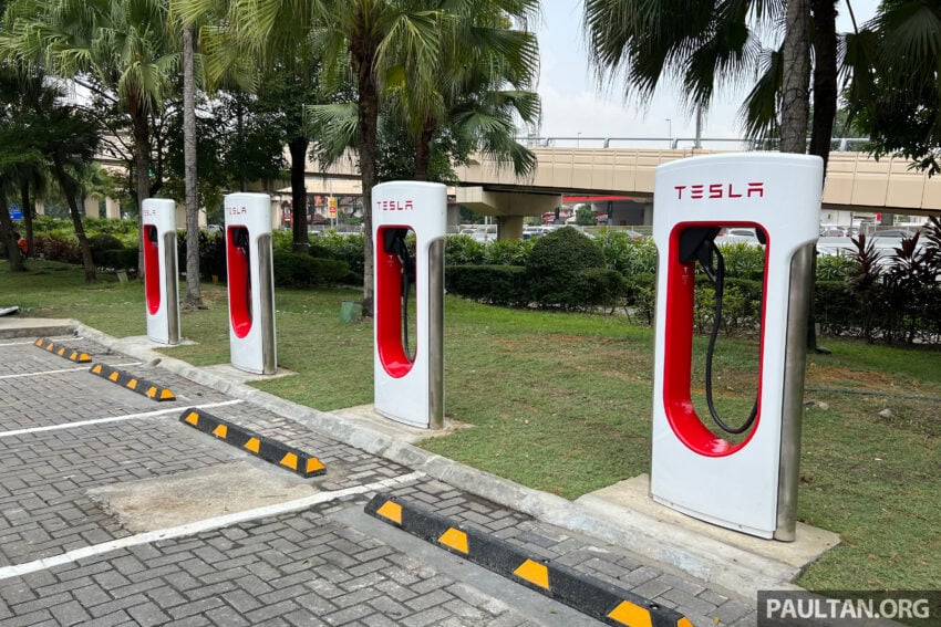 Sunway Pyramid Tesla 户外超级充电站启用, 拥有四个充电桩, 最高250kWh, RM1.25/kWh, 每分钟闲置收费RM4 238184