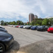 Tesla Model 3 首批新车交付顾客, 原厂推出 Premium Connectivity 车载联网服务配套, 月费RM35.99, 30天试用