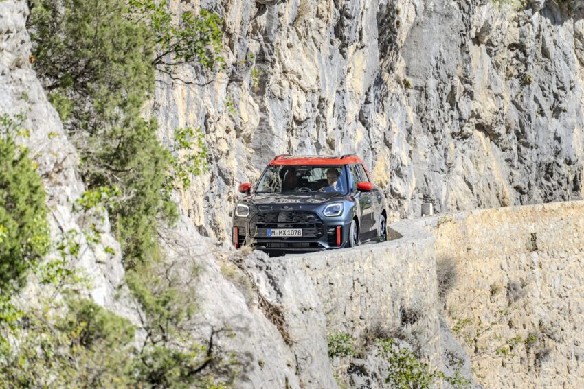 2024 MINI Countryman John Cooper Works 性能版大改款发布, 引擎经强化, 317匹马力, 5.4秒破百, 极速250km/h 239757
