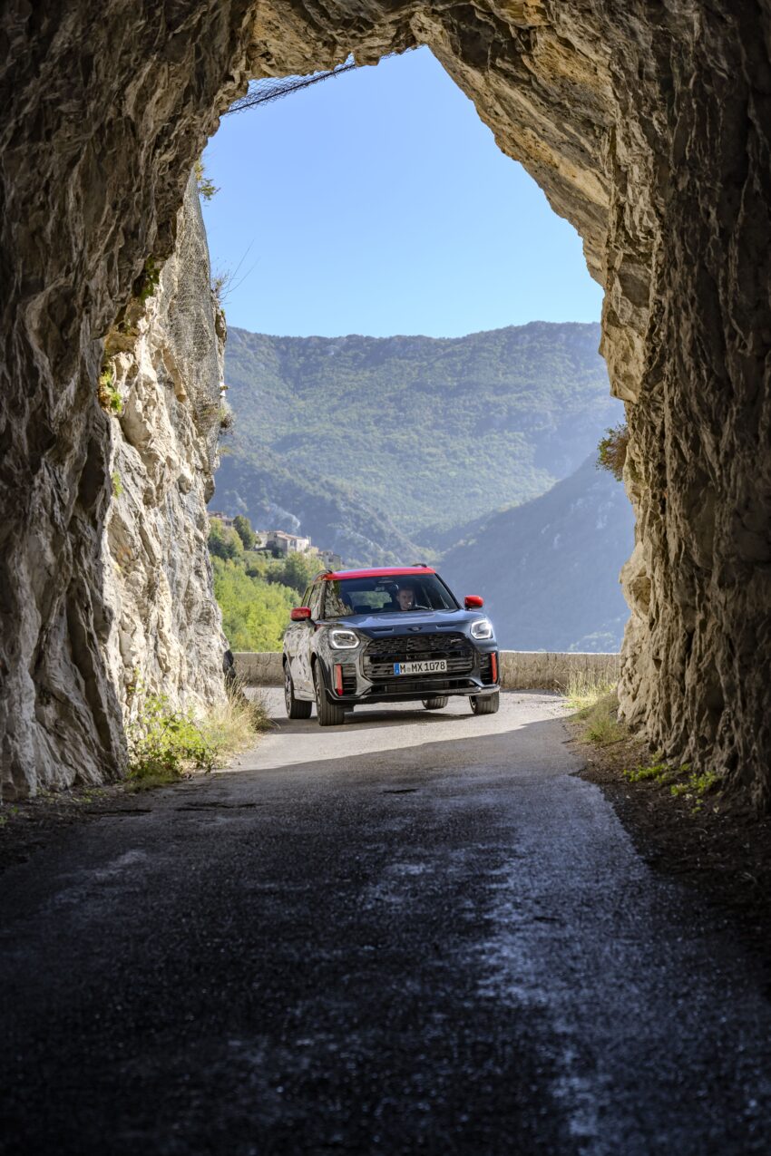 2024 MINI Countryman John Cooper Works 性能版大改款发布, 引擎经强化, 317匹马力, 5.4秒破百, 极速250km/h 239759