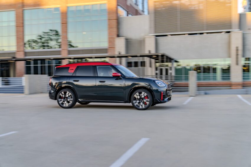 2024 MINI Countryman John Cooper Works 性能版大改款发布, 引擎经强化, 317匹马力, 5.4秒破百, 极速250km/h 239823