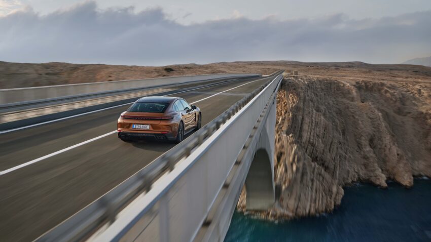 2024 Porsche Panamera 第三代大改款首发, 性能更强 241049