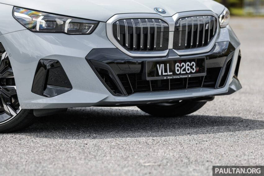 新车实拍: 2024 BMW i5 eDrive40, 单一等级售价42万, 6秒整破百, 极速193km/h, 续航里程582公里, 34分钟充电80% 242469