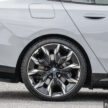 新车实拍: 2024 BMW i5 eDrive40, 单一等级售价42万, 6秒整破百, 极速193km/h, 续航里程582公里, 34分钟充电80%