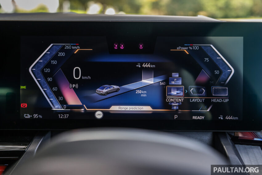 新车实拍: 2024 BMW i5 eDrive40, 单一等级售价42万, 6秒整破百, 极速193km/h, 续航里程582公里, 34分钟充电80% 242520
