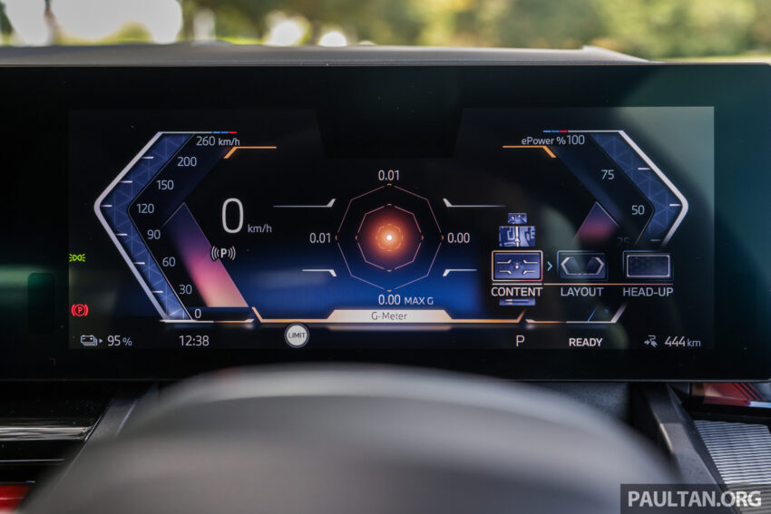 新车实拍: 2024 BMW i5 eDrive40, 单一等级售价42万, 6秒整破百, 极速193km/h, 续航里程582公里, 34分钟充电80% 242525