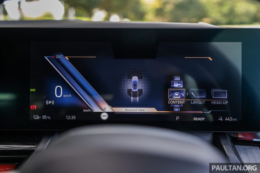 新车实拍: 2024 BMW i5 eDrive40, 单一等级售价42万, 6秒整破百, 极速193km/h, 续航里程582公里, 34分钟充电80% 242532
