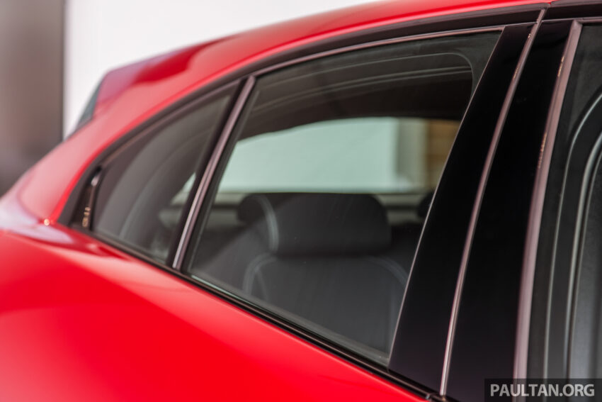 图集：2023 Jaguar I-Pace，搭载”Stealth”隐身外观套件 243118