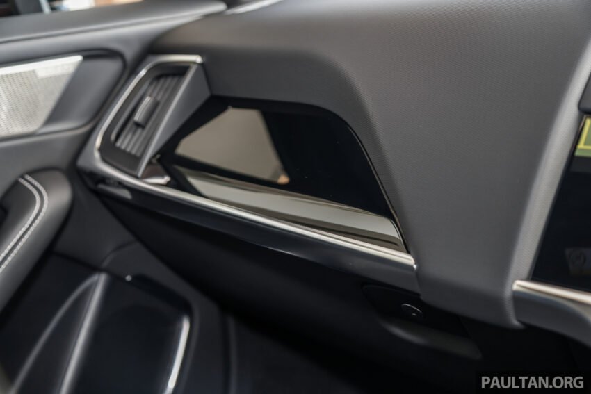 图集：2023 Jaguar I-Pace，搭载”Stealth”隐身外观套件 243008