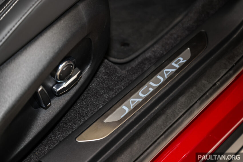 图集：2023 Jaguar I-Pace，搭载”Stealth”隐身外观套件 243023