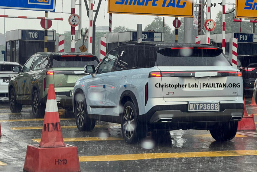 中国奇瑞 Chery 旗下子品牌 Jaecoo 正式进驻大马！两台右驾版 J7 AWD 现身本地路测被捕获；预料2024年面市 241635