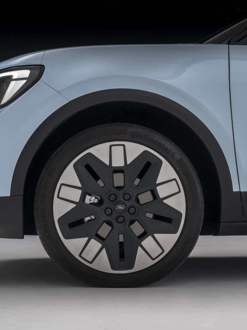 Ford Explorer EV 入境大马！女旅行家开电动车环球旅行 244601
