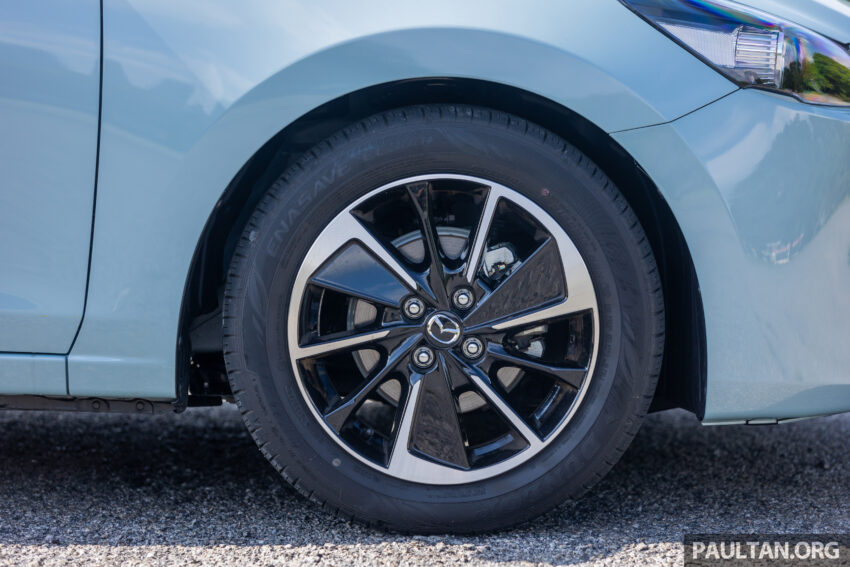 新车实拍: 2024 Mazda 2 1.5 High Sedan 与 Hatchback 小改款, 仅单一等级, 外观小改+配备小幅升级, 售价10.9万 243607