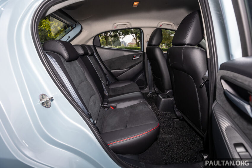 新车实拍: 2024 Mazda 2 1.5 High Sedan 与 Hatchback 小改款, 仅单一等级, 外观小改+配备小幅升级, 售价10.9万 243688