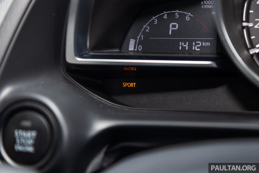 新车实拍: 2024 Mazda 2 1.5 High Sedan 与 Hatchback 小改款, 仅单一等级, 外观小改+配备小幅升级, 售价10.9万 243636