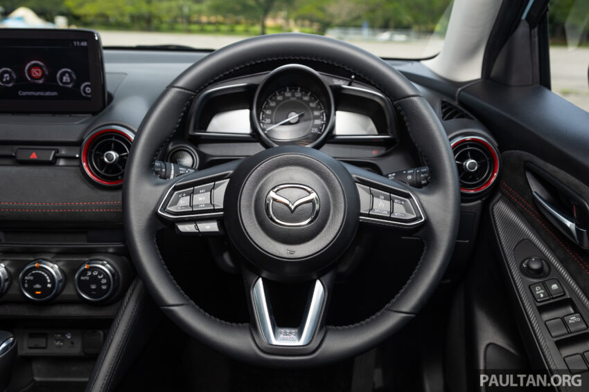新车实拍: 2024 Mazda 2 1.5 High Sedan 与 Hatchback 小改款, 仅单一等级, 外观小改+配备小幅升级, 售价10.9万 243637