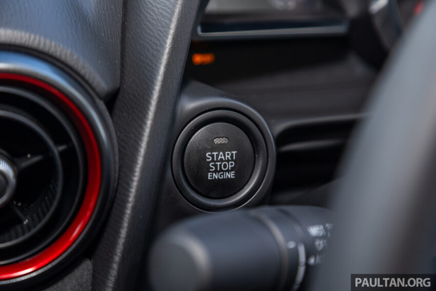 新车实拍: 2024 Mazda 2 1.5 High Sedan 与 Hatchback 小改款, 仅单一等级, 外观小改+配备小幅升级, 售价10.9万 243525