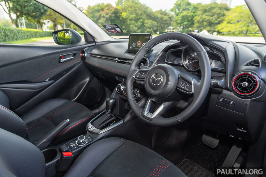 新车实拍: 2024 Mazda 2 1.5 High Sedan 与 Hatchback 小改款, 仅单一等级, 外观小改+配备小幅升级, 售价10.9万 243511